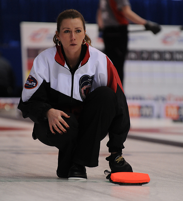 Curling Canada Female Athlete of the Week Emma Miskew