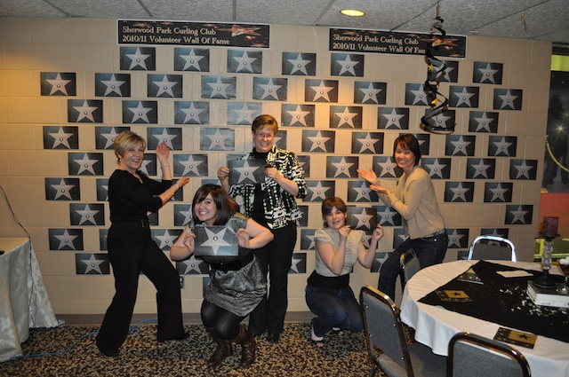 Sherwood Park CC volunteers were recognized with a ‘star’ on the wall during celebrations at the annual Volunteer of the Year banquet (Photo courtesy Dan Girard)
